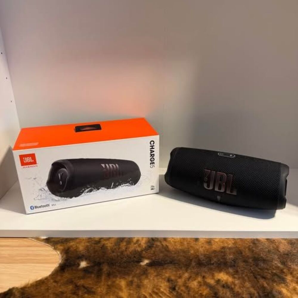 BRAND NEW JBL Charge 5 Bluetooth Speaker BOOMBOX BASS LOUD